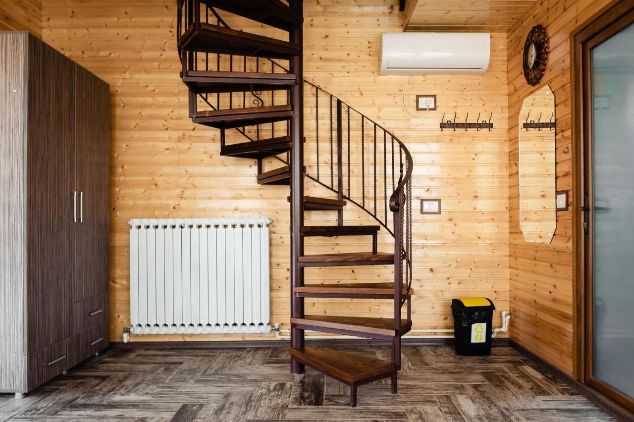 Ferienwohnung La Maria Si Ioana Curtea de Argeş Exterior foto