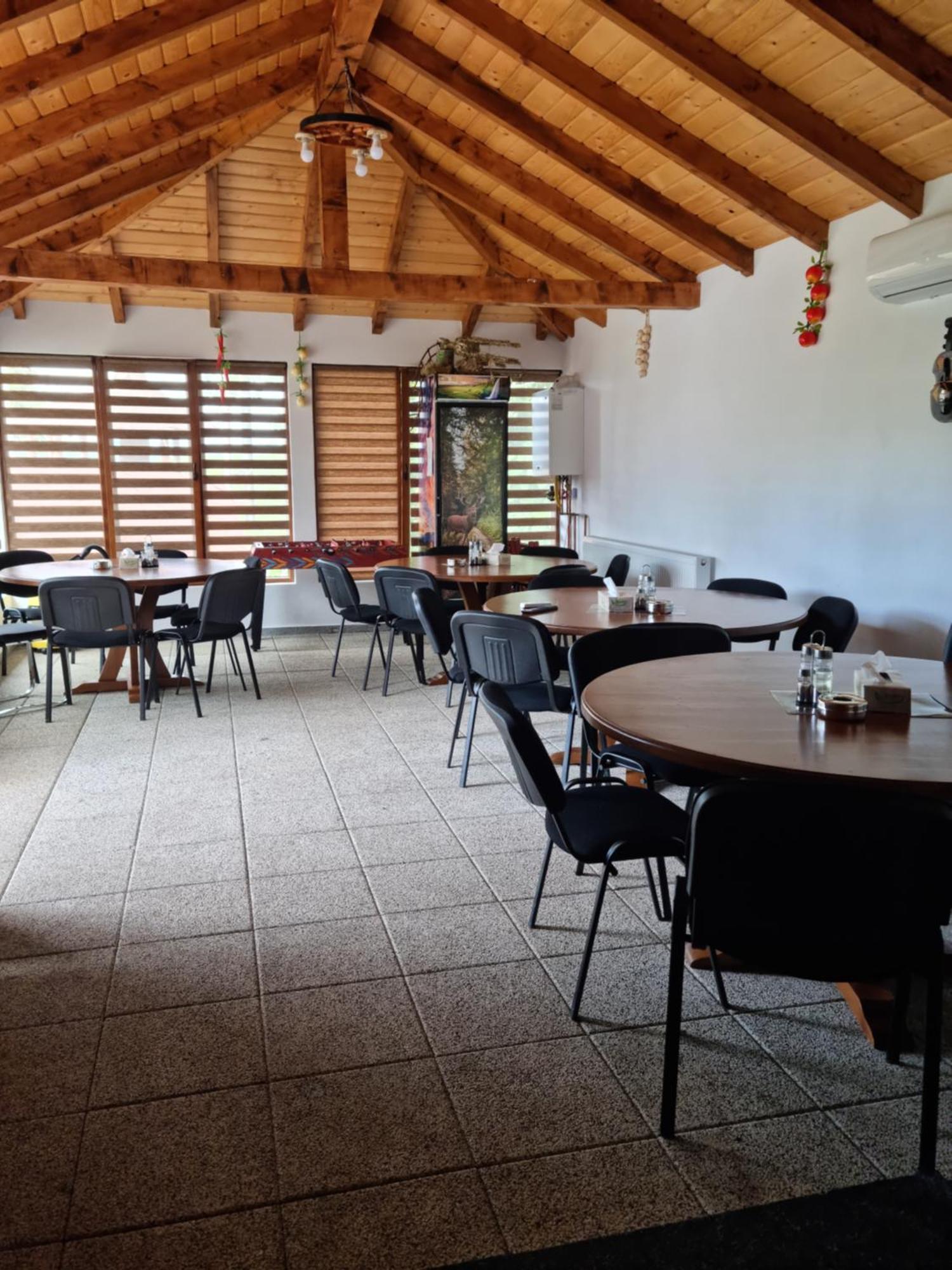 Ferienwohnung La Maria Si Ioana Curtea de Argeş Exterior foto