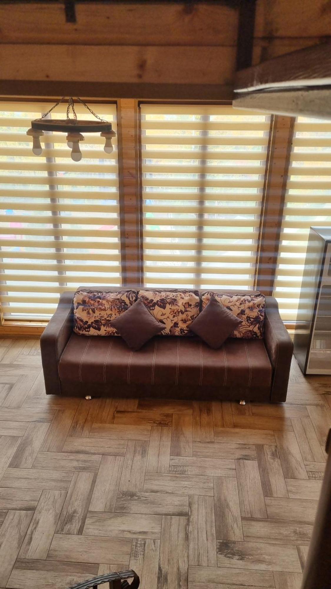 Ferienwohnung La Maria Si Ioana Curtea de Argeş Exterior foto